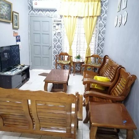 Homestay Perpaduan, Taman Bercham Raya Ulu Kinta Ipoh Perak Kampong Batu Lapan  Exteriér fotografie