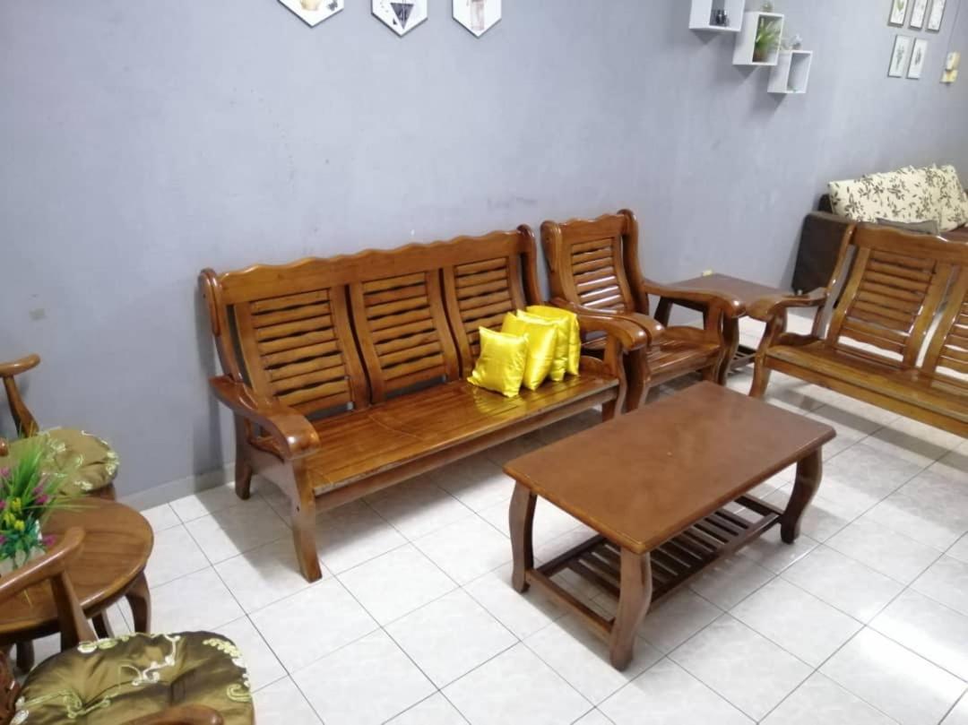 Homestay Perpaduan, Taman Bercham Raya Ulu Kinta Ipoh Perak Kampong Batu Lapan  Exteriér fotografie